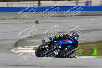 media/Apr-23-2022-Fastrack Riders (Sat) [[cb2d6ae73d]]/LEVEL 4/1PM TURN 6 OUTSIDE/